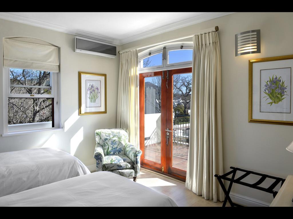 10 Villefranche Franschhoek Bagian luar foto
