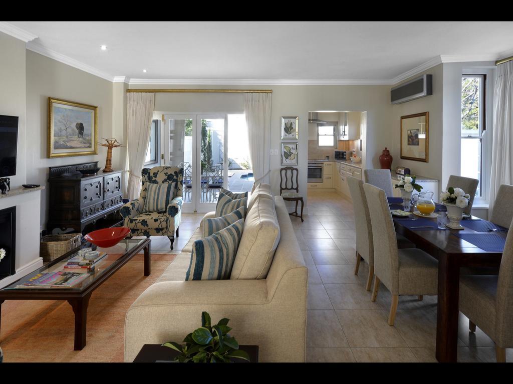 10 Villefranche Franschhoek Bagian luar foto