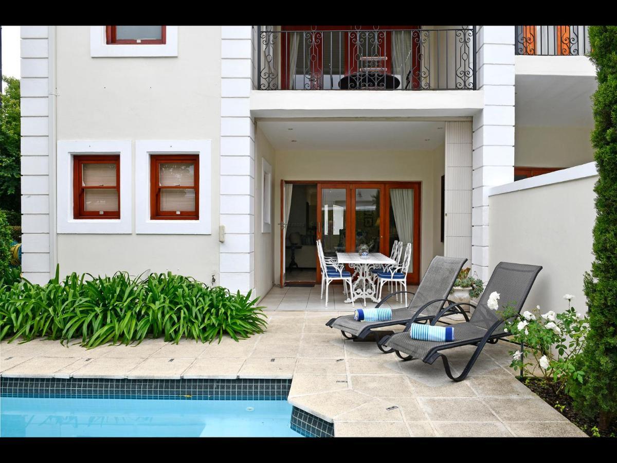10 Villefranche Franschhoek Bagian luar foto