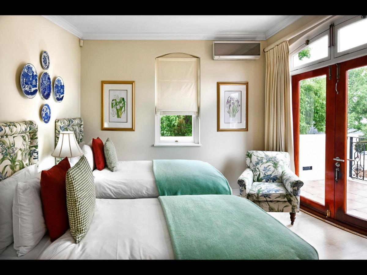 10 Villefranche Franschhoek Bagian luar foto